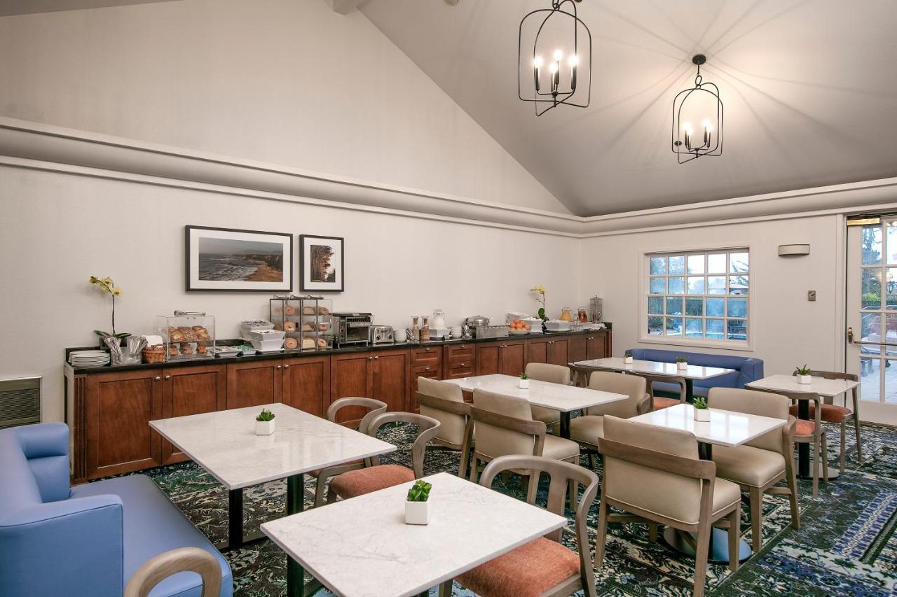 Half Moon Bay Lodge Extérieur photo
